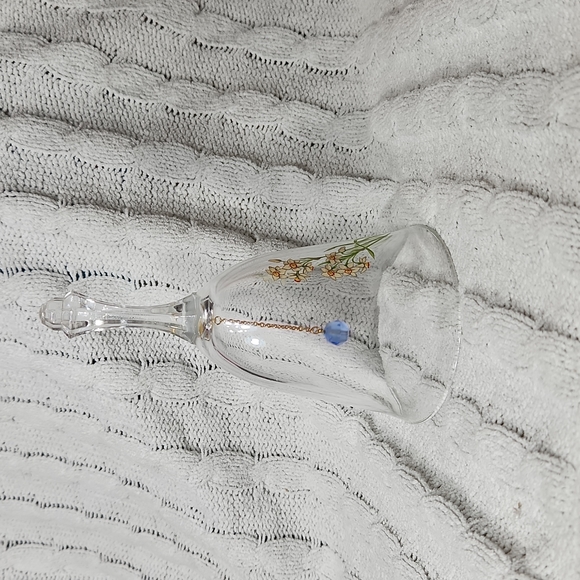 🕸Vintage Avon Floral Crystal Decorative Bell - Picture 3 of 10